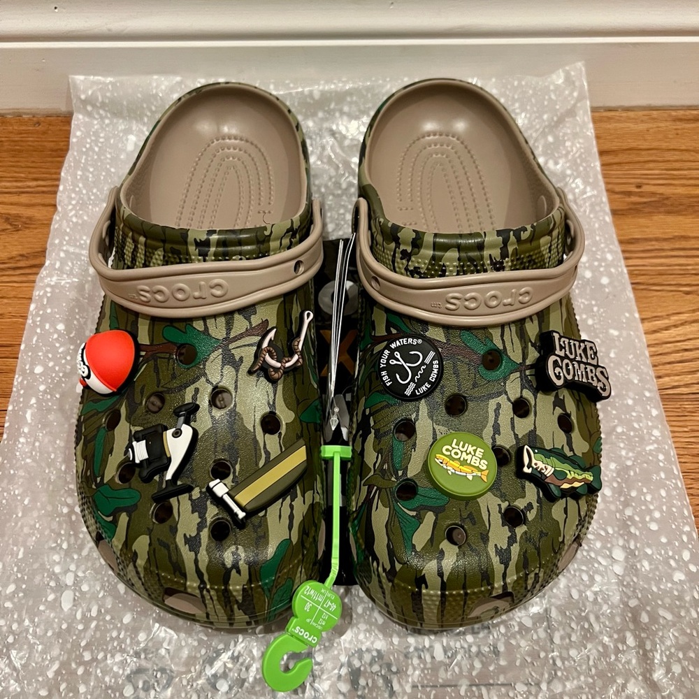 Luke Combs x CROCS Bootleggers Men’s Size 12 Brand New 2022